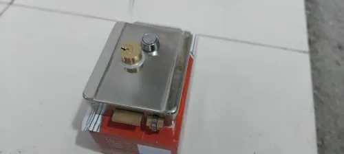 Serrure des porte electrique