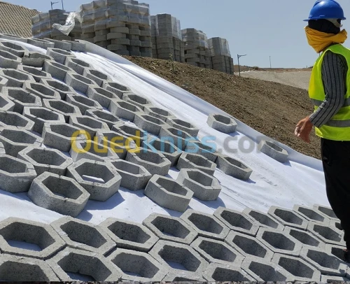  GEOTEXTILE EUROPEEN TISSE 150 KN | WOVEN FABRIC FOR REINFORCEMEN