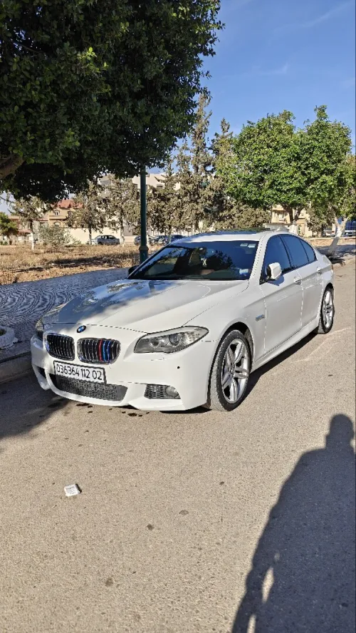 BMW Série 5 2012 525d sport