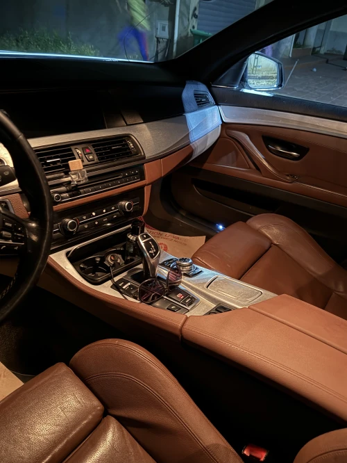 BMW Série 5 2012 525d sport