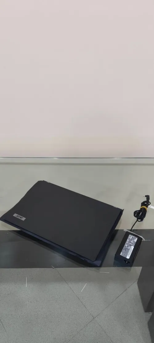 Acer i5 10th 16gb 512Nvme 14FHD
