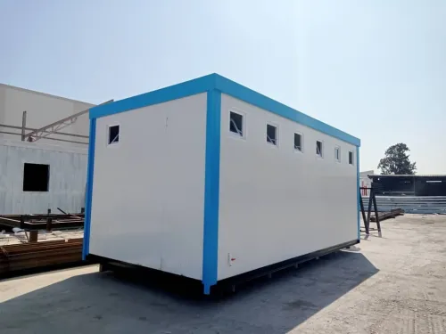 Cabine SANITAIRES (06x03)m