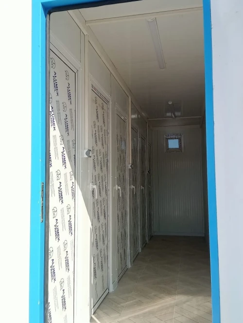 Cabine SANITAIRES (06x03)m