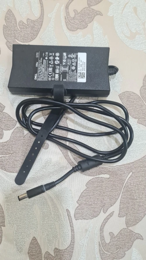 Chargeur dell 130 w 6.7 A