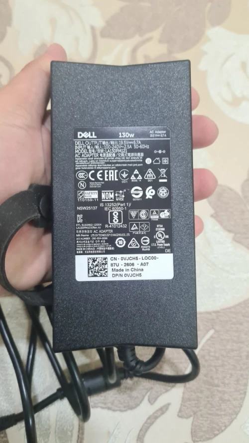 Chargeur dell 130 w 6.7 A