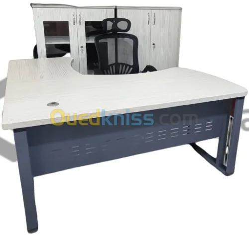 Bureau Oval Pied Métalique 1m60 caisson porter 3 Tiroirs 