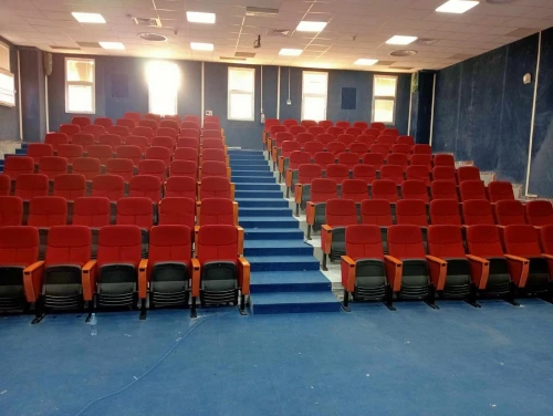 Chaises de conférence et théâtre  
