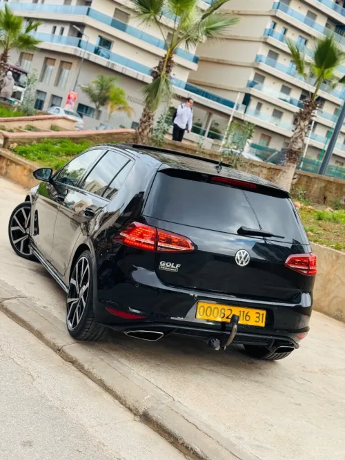 Volkswagen Golf 7 2016 La carate