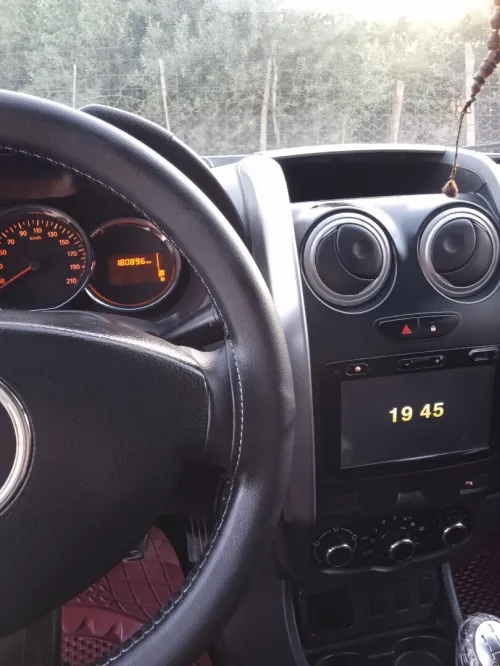 Dacia Duster 2015 FaceLift Lauréate