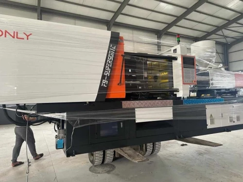 MACHINE INJECTION PLASTIQUE