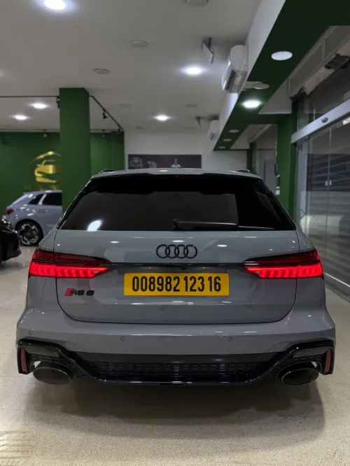 Audi RS6 Avante  2023 Quattro S tronic