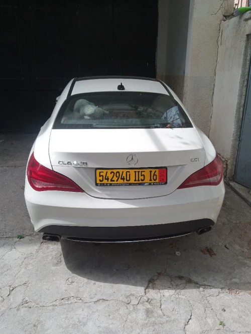 Mercedes GLA 2015 220