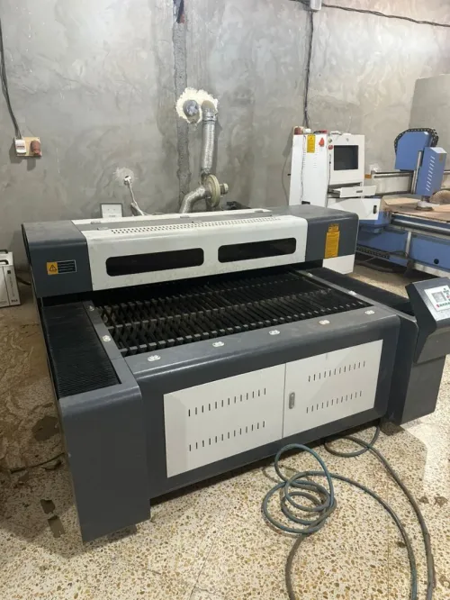 خدمة القص والقطع الرقمي CNC و Laser
