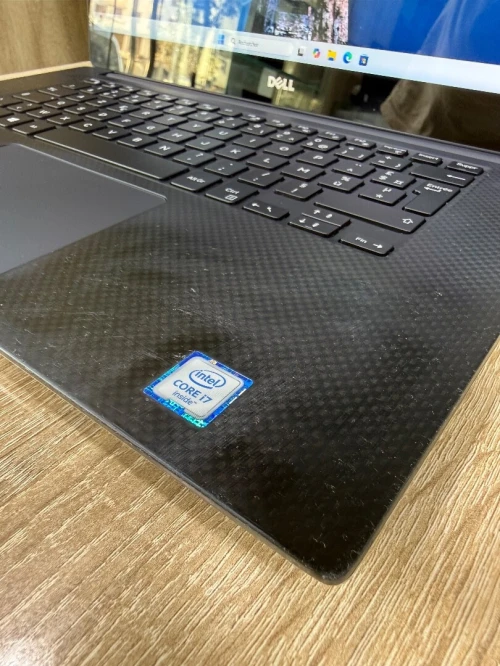 LAPTOP DELL PRECISION 5520| i7 6820HQ | RAM 32Go | SSD 512Go |NVIDIA M1200 4Go |Écran 15,6 4K Tactil