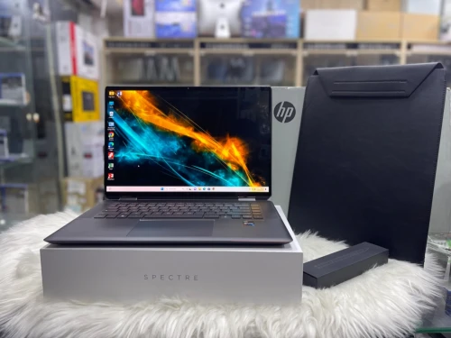 HP SPECTRE x360 16 |i7 12eme |RAM 16Go |SSD 1TB|Écran 16 OLED Tactile Convertible|GPU A370 4Go | SE