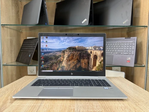 LAPTOP HP ELITEBOOK 850 G5 | i5 8eme | RAM 8 Go | SSD 256 Go |ecran 15,6 FHD | clavier Lum |sim cel