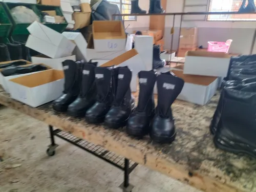 Chaussures boots magnum 