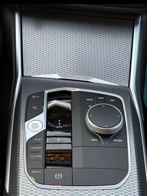 location de voiture de luxe BMW 320D 2025