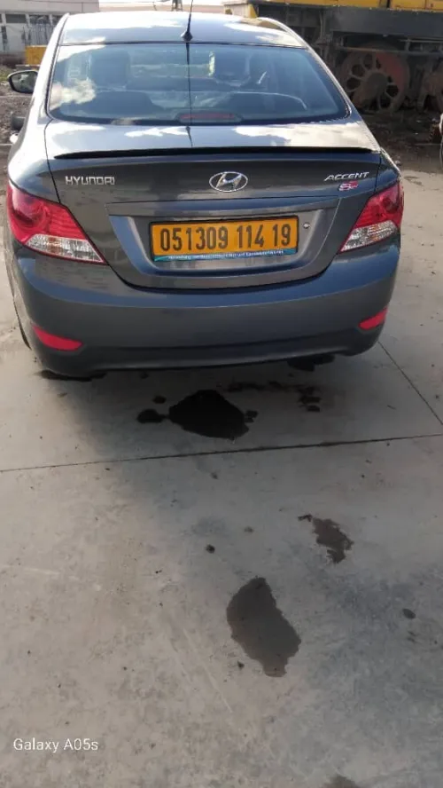 Hyundai Accent RB  5 portes 2014 