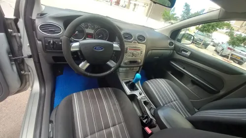 Ford Focus 5 portes 2010 Focus 5 portes
