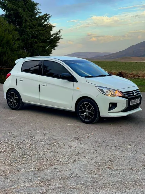 Mitsubishi Space star 2024 