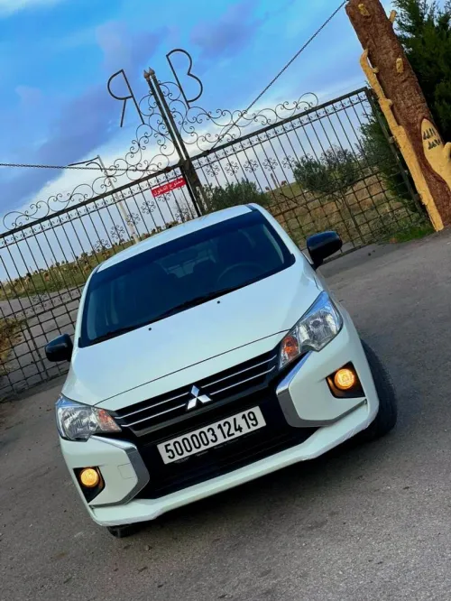 Mitsubishi Space star 2024 