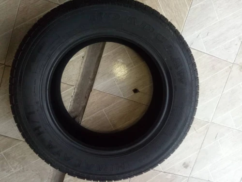 A vendre un pneu