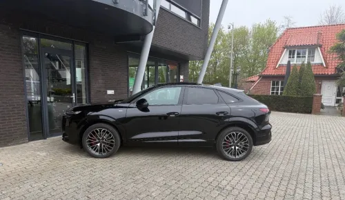 Audi Q3 2026 S-line