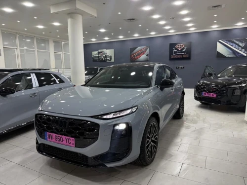 Audi Q3 2026 S LINE