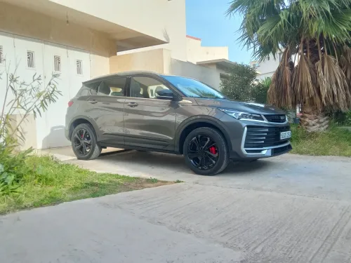 Geely Coolray 2025 