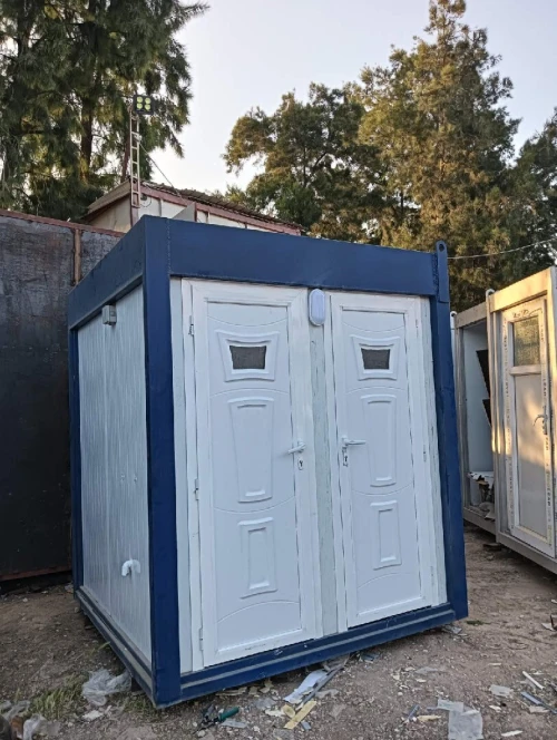 Cabine sanitaire sur commande