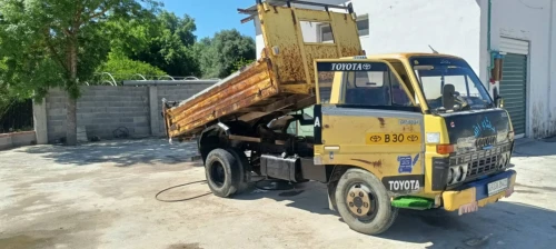 Toyota b30 1984