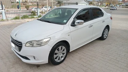 Peugeot 301 2013 Active