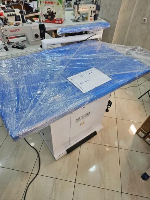 Table de repassage aspirante et chauffante carré طاولة حدادة مستطيلة
