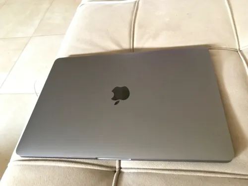 Macbook pro M1 2020 8 gb 
