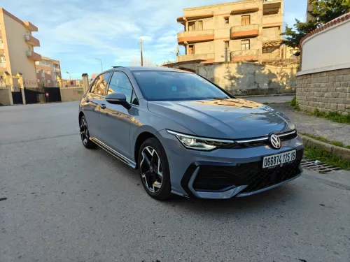 Volkswagen Golf 8 2025 R-Line