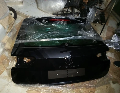 Pare-chocs arrière et malle noir diamant Volkswagen Tiguan 