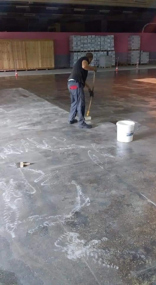 Entreprise spécialisée dans la Revêtement de sol en tout genre (Résine époxy industrielle, réhabilitation de bassin de rétention et l'étanchéité liquide,...)