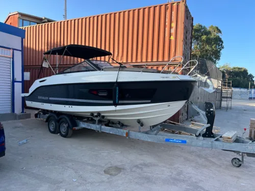 Bateau Quick silver 755 moteur mercury 225