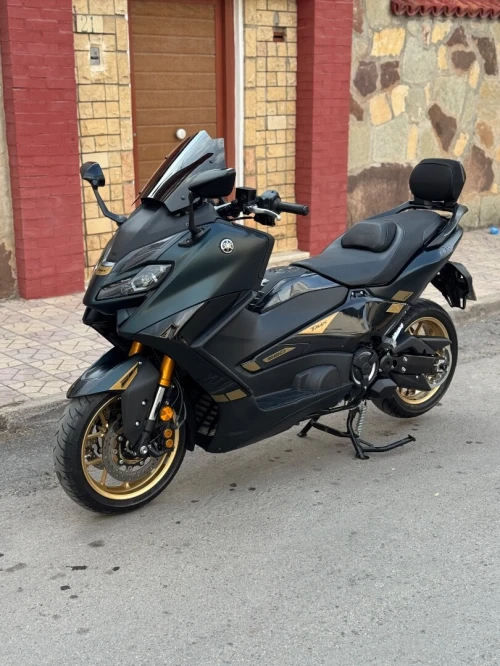 Yamaha Tmax 562 tech max 2023