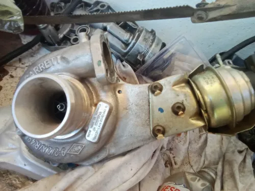 Turbo Diesel FIAT Opel Insignia 2.0L