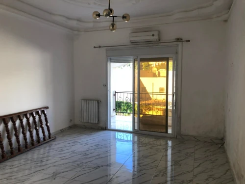 Location Appartement Niveau de villa F8 Alger Hydra