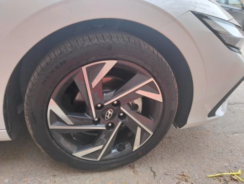 Hyundai Elantra 2025 Glx