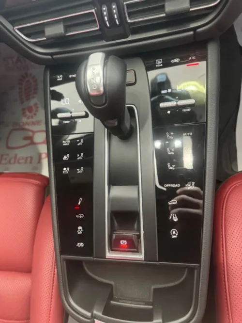 Porsche Macan 2025 T