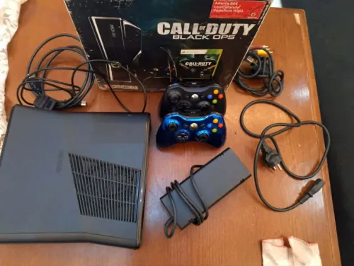 XBOX 360 Slim