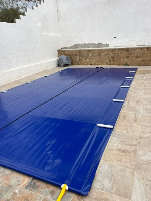 Bâche de couverture piscine 