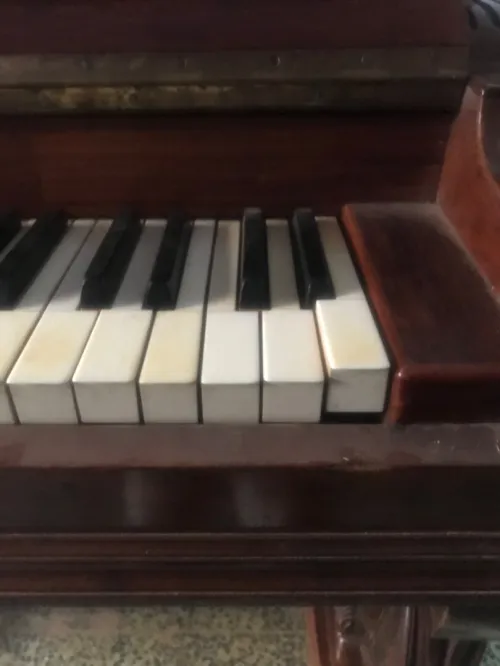 Piano droit Thersen & Cie