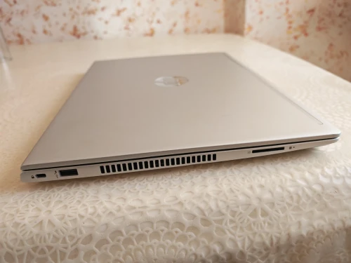 HP PROBOOK 440 G6 I5 - 8 TH GÉNÉRATION 8 GB RAM 256 SSD ECRAN 14" FULL HD
