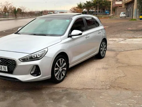 Hyundai i30 2018 Toute options