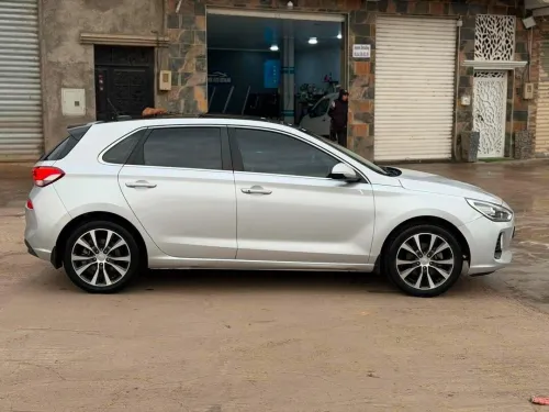 Hyundai i30 2018 Toute options